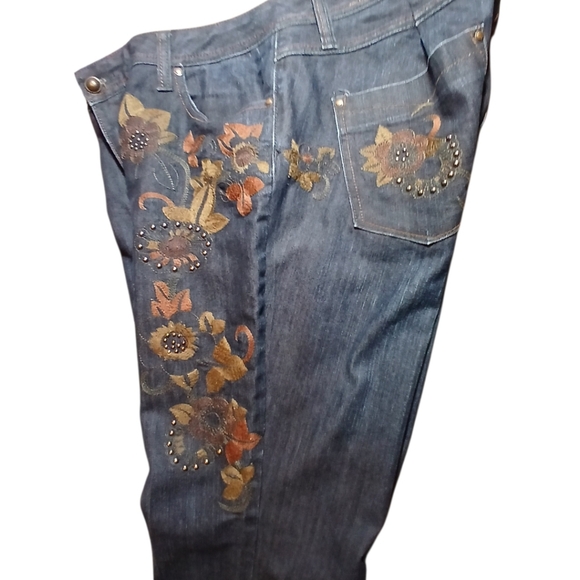 Venezia Denim - Venzia Embellished Stretch Wide Leg High Waist Size 20